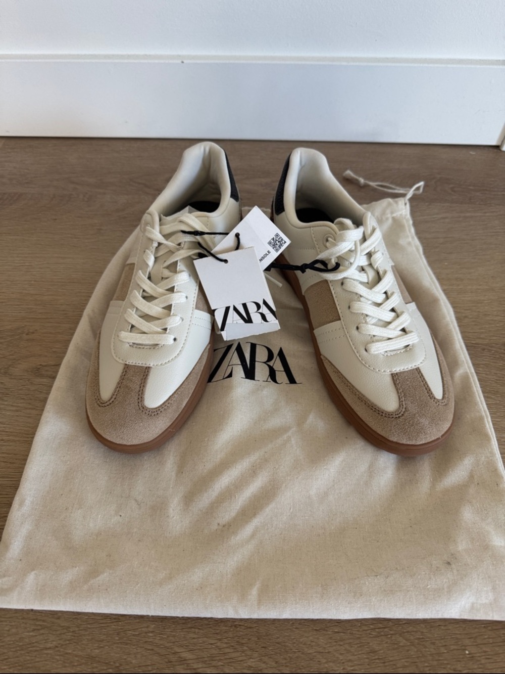ZARA women’s Cream, Beige & Brown Casual Sneakers